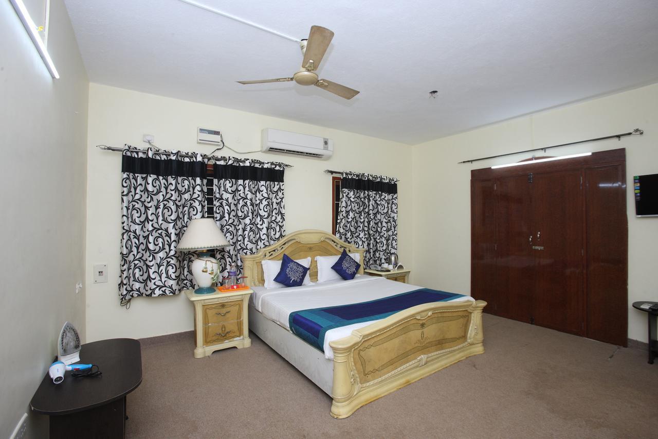 Oyo 935 Hotel Palkhee Mumbai Bagian luar foto